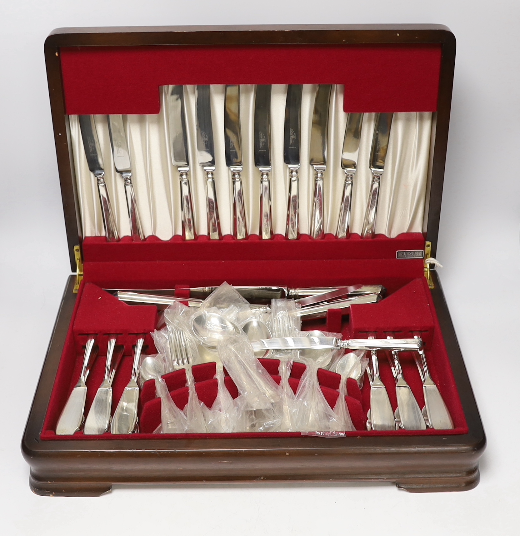 A canteen of silver plated cutlery, 47cm wide